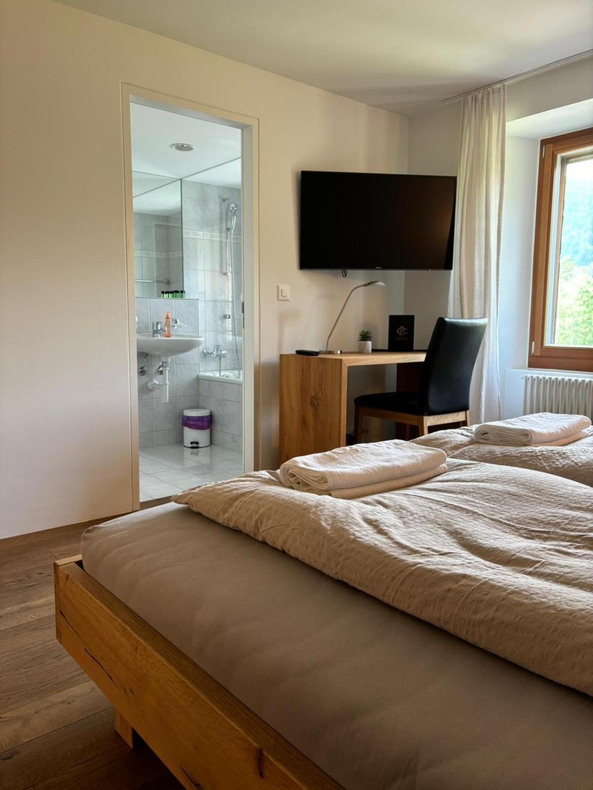 Landgasthof Zum Glenner Ilanz/Glion Buitenkant foto
